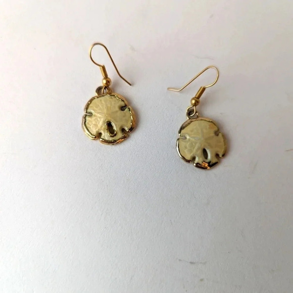 Sand Dollar Earrings - Picture 1 of 2